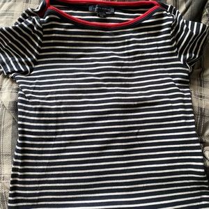 Woman’s Tommy Hilfiger Medium t shirt